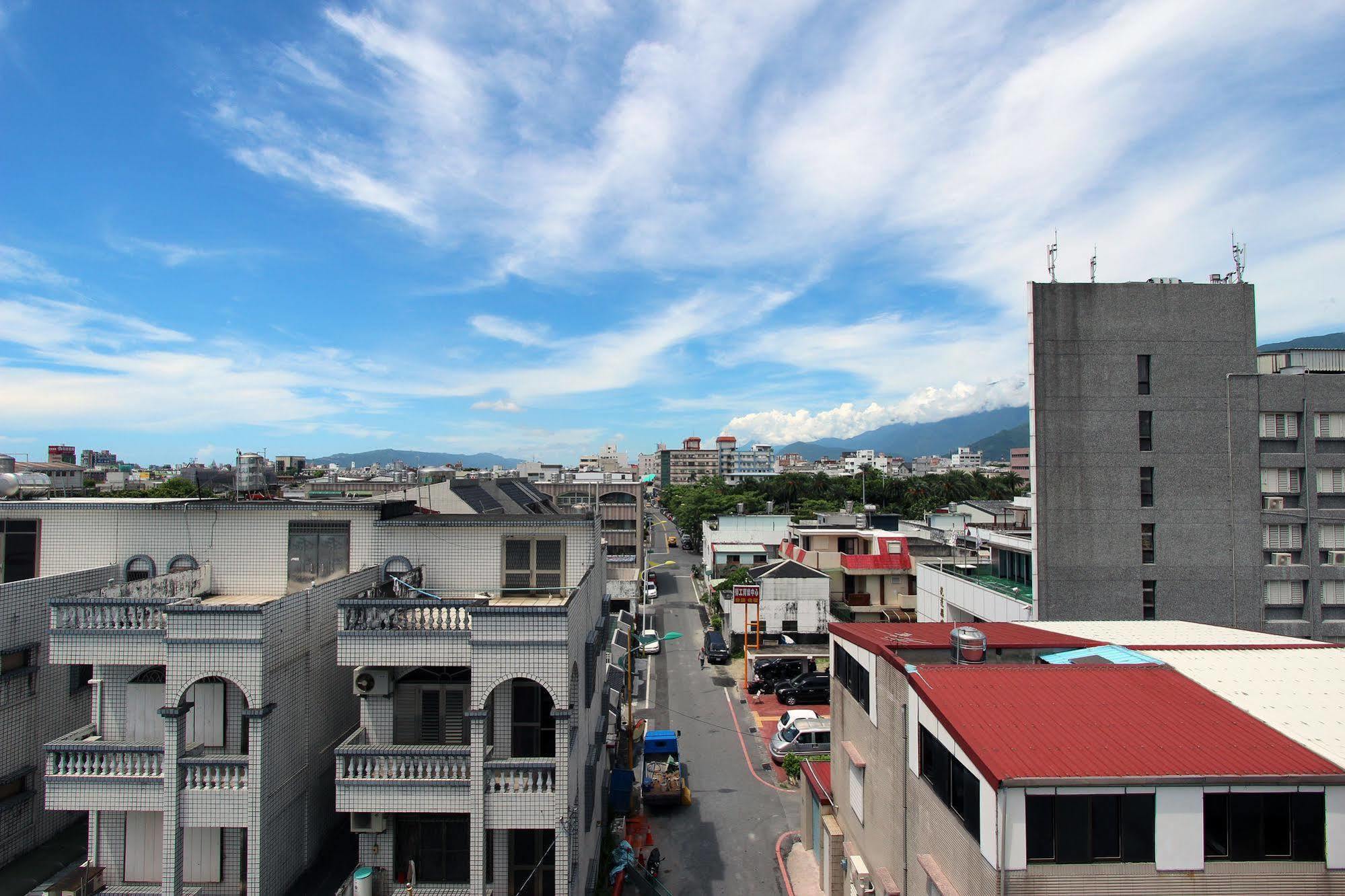 陶陶居商旅 Tautauchu Hotel Hualien City Exterior foto